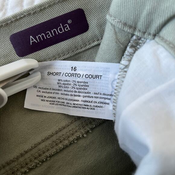 Gloria Vanderbilt Amanda Jeans Classic Rise Tapered Leg Light Green 16 Short NWT - Picture 6 of 6